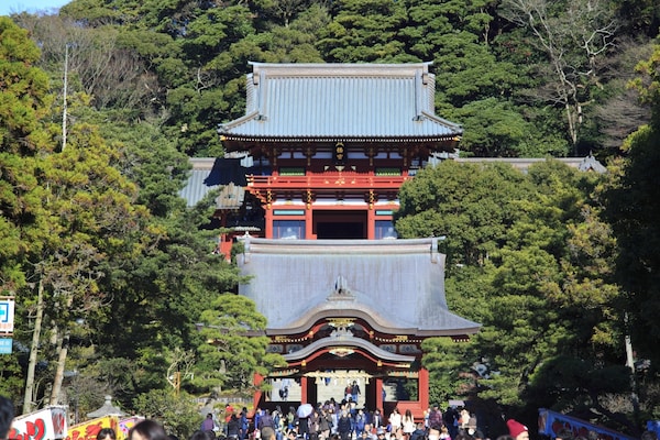 2. Tsurugaoka Hachiman-gu Shrine