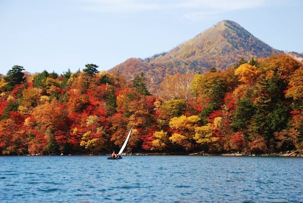 츄젠지 호수(10월 중순~하순)