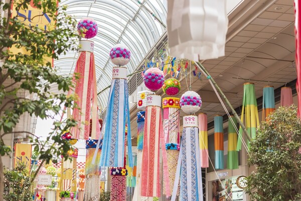 1. เทศกาลทานาบาตะเมืองเซนได, มิยางิ (Tanabata Sendai Festival, Miyagi)