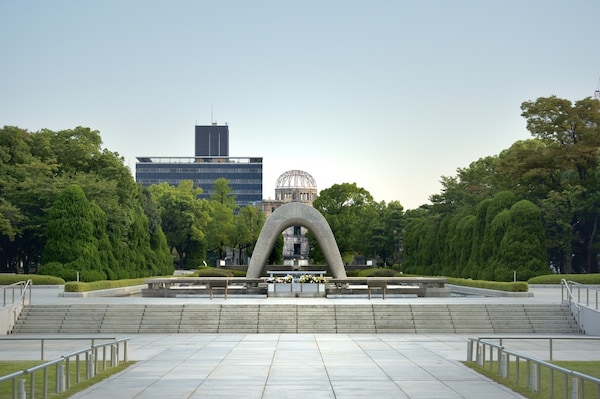 สวนสันติภาพฮิโรชิม่า (Hiroshima Peace Memorial Park)