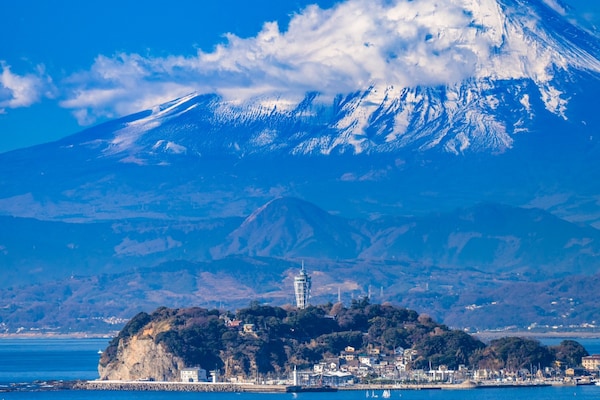 1. เกาะเอโนะชิมะ จ. คานางาวะ (Enoshima, Kanagawa)
