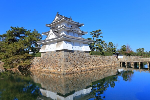 3. ปราสาททาคามัตสึ (Takamatsu Castle)