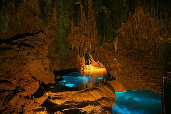 3 ถ้ำเกียวกุเซ็นโด (Gyokusendo Cave)