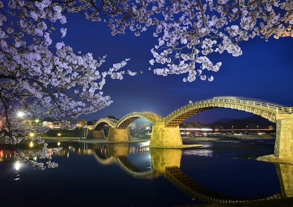 สะพานคินไตเคียว (Kintai-kyo Bridge/Kintai Bridge)