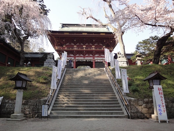 ศาลเจ้าชิโองามะ (Shiogama Shrine)