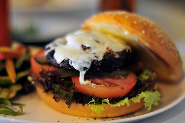 「Burger Mania」用小資價品嘗100%和牛漢堡