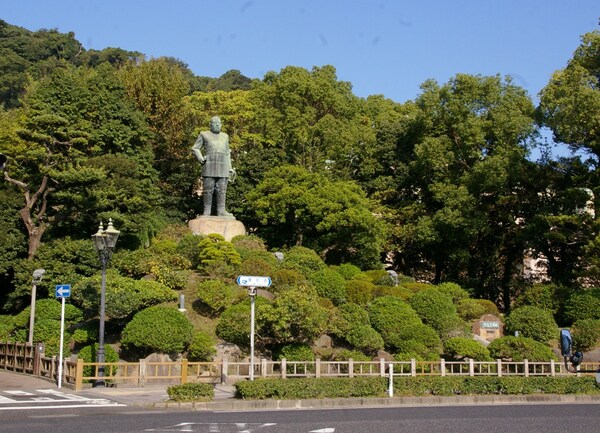 อนุสาวรีย์ไซโกะ ทาคาโมริ(Statue of Saigo Takamori)