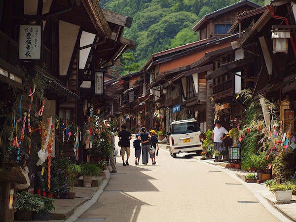 19. Tread the quaint Edo-style streets of Narai juku