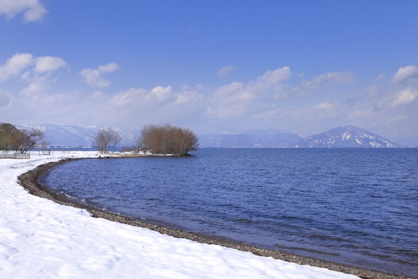 4. ทะเลสาบบิวะโกะ จังหวัดชิงะ (Lake Biwa, Shiga)