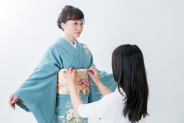 1 กิโมโน (Kimono)