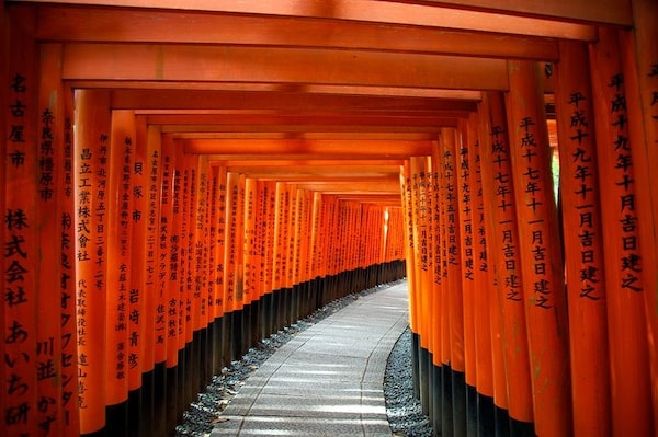 10. Fushimi Inari hidden hiking tour