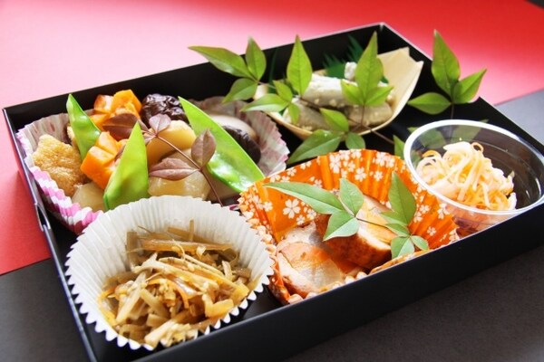 The Specifics of Osechi Holiday Dining