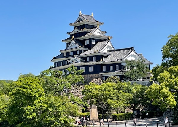 1:00 pm: Okayama Castle and Pottery Experience