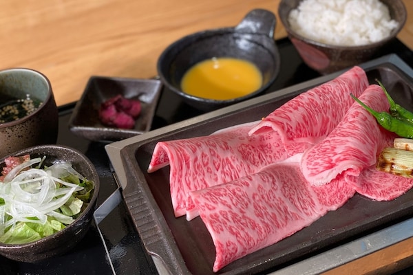 成田機場美食推薦10：意想不到的機場高級和牛料理｜肉料理 やきすき やんま