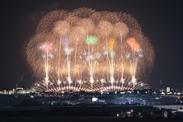 3.เทศกาลดอกไม้ไฟอาคางาวะ l จังหวัดยามากาตะ (Akagawa Fireworks Festival, Yamagata)