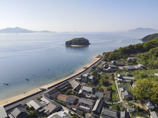 Mukaishima ‘Opposite Island’ Entrepreneurs