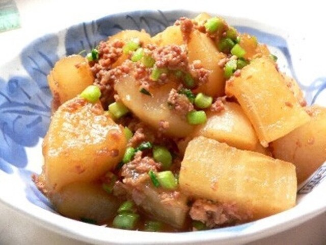 大根とひき肉のピリ辛煮