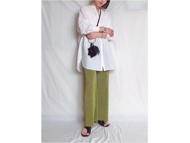 イエローに近いライムグリーンはあか抜けたムードに仕上がります 出典:WEAR