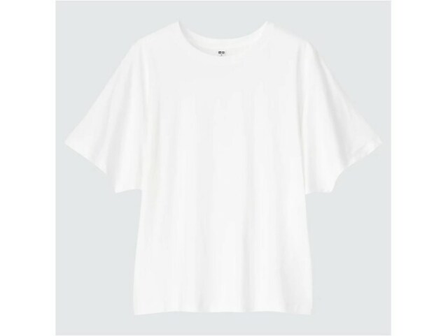 ユニクロ ドルマンT 1000円(税込)