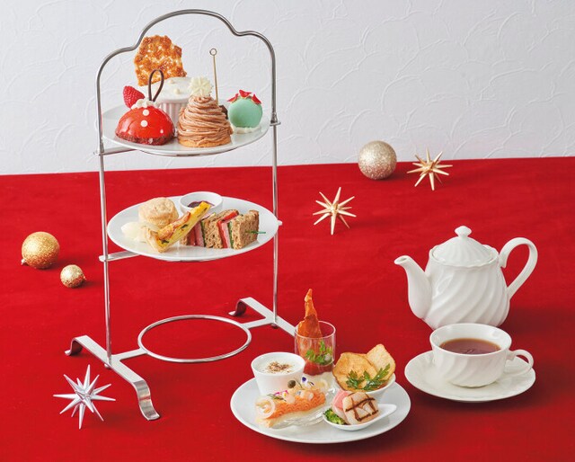 「パークサイド・グリル」のクリスマス・アフタヌーンティー(紅茶6種+コーヒーおかわり自由) 4000円 画像提供:ユニバーサル・スタジオ・ジャパン