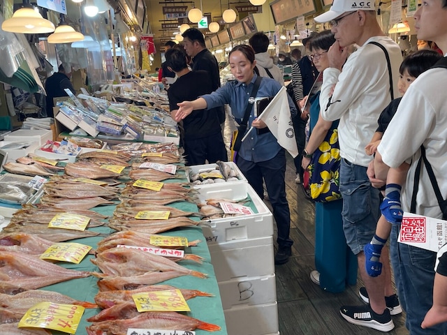 「はこだて自由市場」案内ツアー