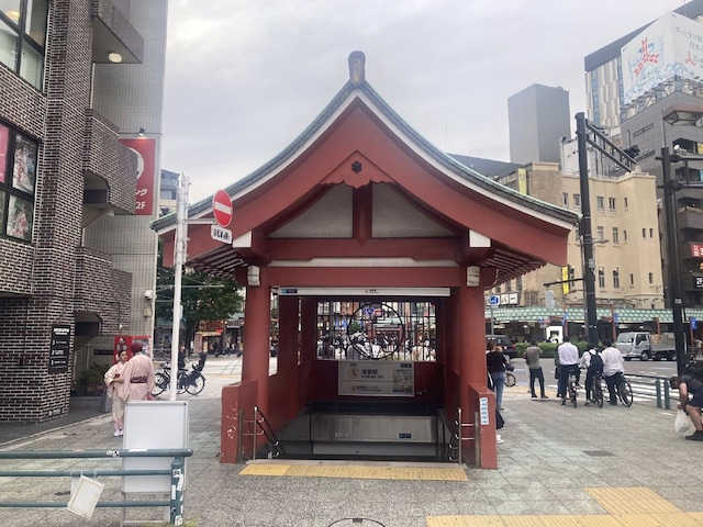 東京メトロ浅草駅の特色ある出入口