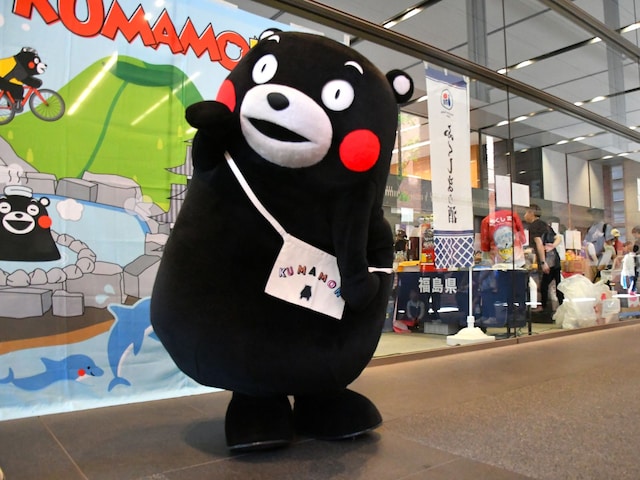 みんなでがんばるモン＝5月11日、東京都豊島区