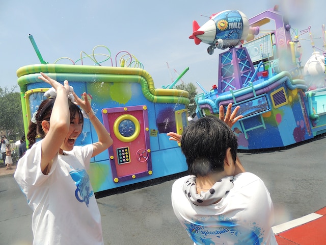 暑ければ暑いほど、ベイマックスからの水は、かなり気持ちいいプレゼントです
