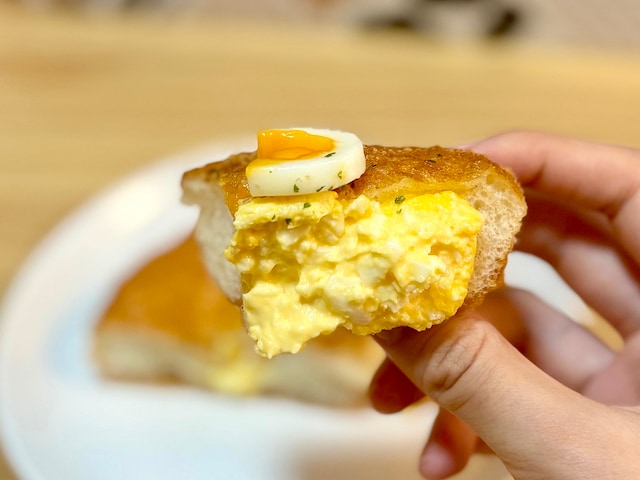 コクのある濃厚なタマゴサラダが主役の一品。たまご好きにはたまりません!