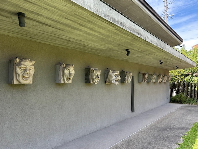 村野藤吾の設計による、1927年築の「大阪ビル一号館」のテラコッタ