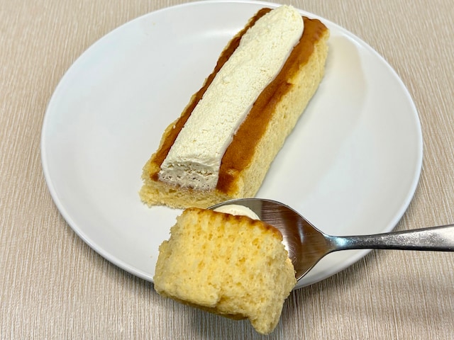 軽やかな食感のシフォンケーキと焼き芋の甘みが合わさった絶品スイーツ!