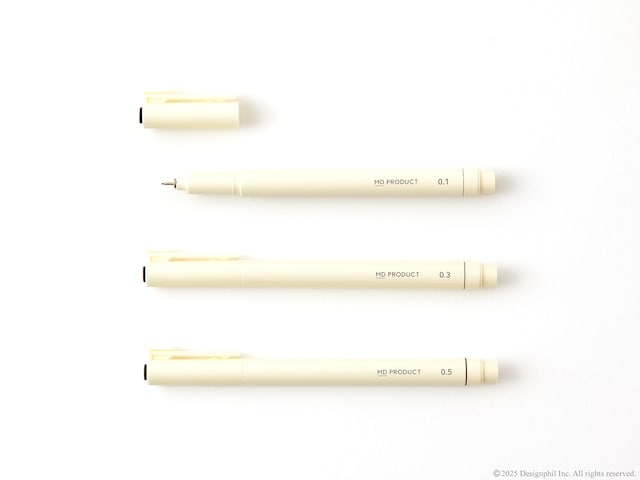 新しく筆記具もラインアップ。今回は、「MDドローイングペン」線の太さ、0.1mm、0.3mm、0.5mmの3種、各396円（税込）