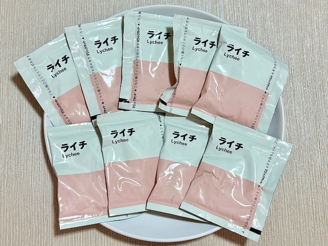 個包装のソルティゼリーが9個入っています