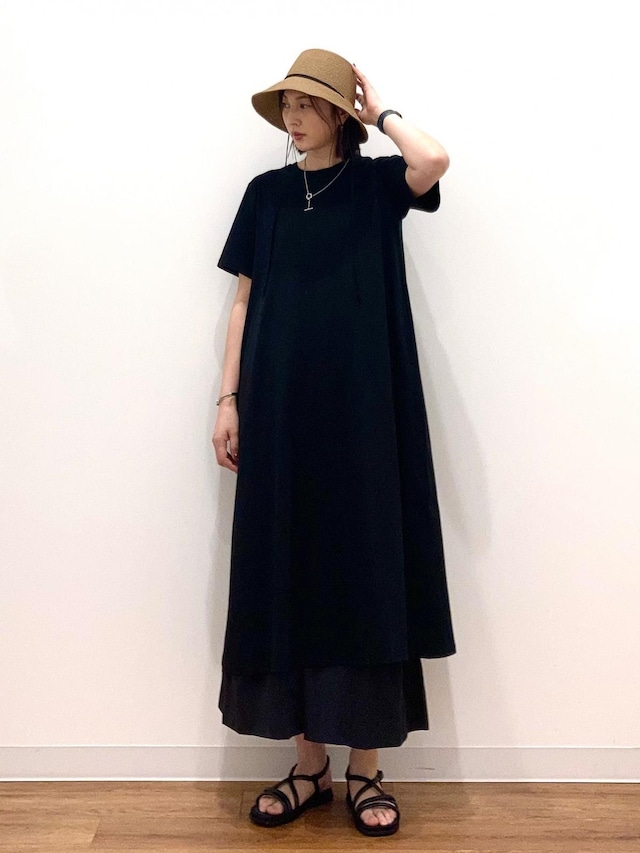 ナイロンキュロットを重ねて、足もともすっきり動きやすく 出典:StyleHInt