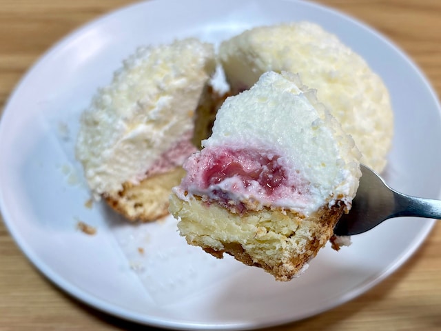 2種類のチーズケーキを一度に味わえてぜいたく！