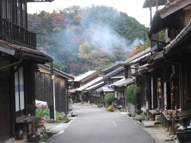 石見銀山・大森地区の古い町並み。江戸時代の街並みがそのまま残っています（2012年11月撮影）