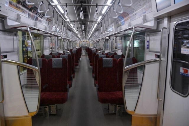 THライナー車内
