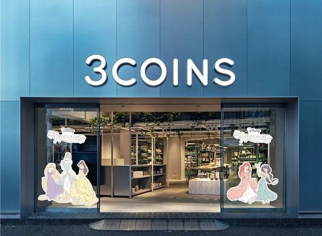 3COINS原宿本店ではディズニープリンセスたちがお出迎え