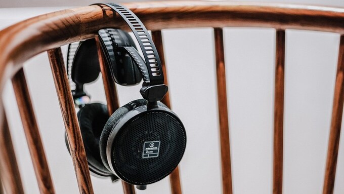 宿命 派生する フロー オープン型と密閉型 ヘッドフォン Chichibuno Soba Com