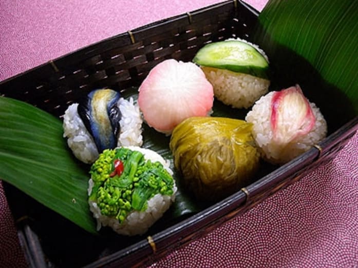 お花見やひな祭りに、手まり寿司弁当