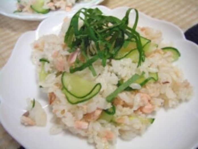 夏の終わりのちらし寿司レシピ……きゅうりと秋鮭が美味しい！