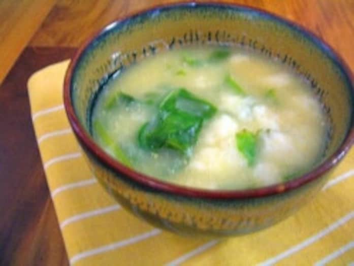 とろろ芋とほうれん草のあったか味噌汁レシピ