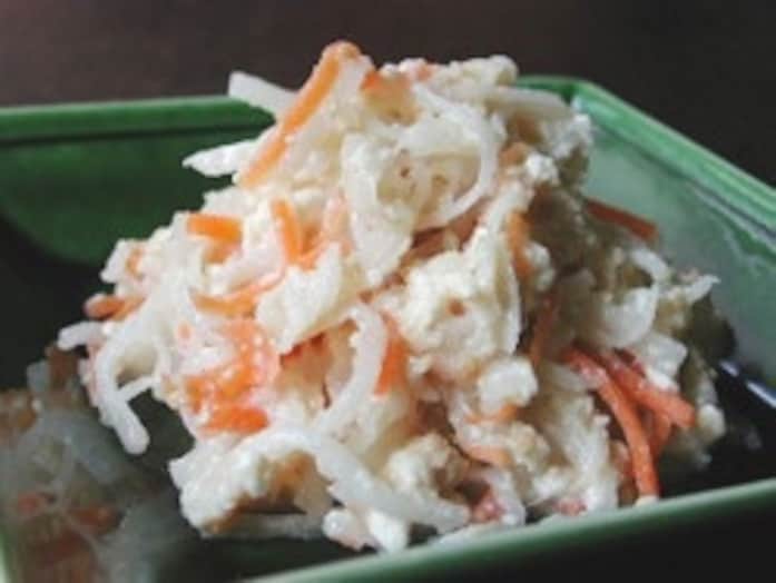 受け継がれる豆腐料理……にんじんと大根の豆腐なます 