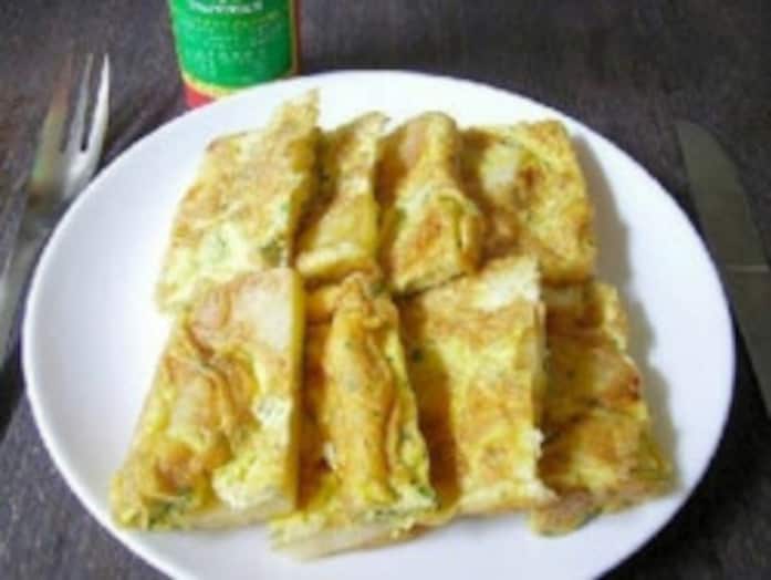 お弁当にも朝食にも！ 卵とじゃがいもで作るポテトオムレツレシピ