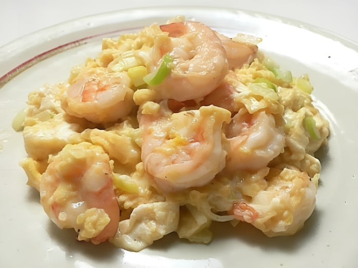 エビと卵のふわふわ炒めレシピ！簡単なエビ料理の作り方