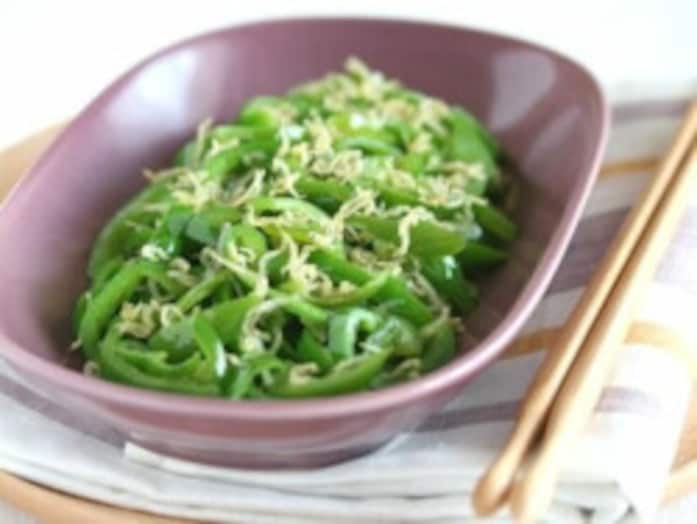 朝ごはんにもおすすめの簡単おかず！ ピーマンじゃこ炒めレシピ