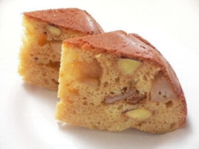 りんごとさつまいもケーキのレシピ…炊飯器とホットケーキミックスで