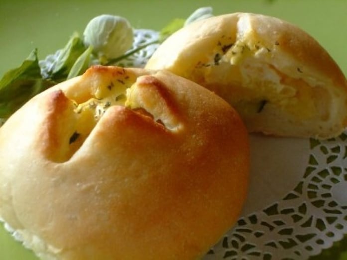 じゃがいもパンのレシピ！野菜たっぷりの惣菜パン