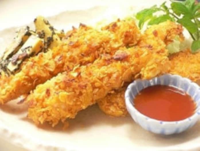 揚げないクリスピーチキンの作り方！鶏むね肉を使った人気レシピ