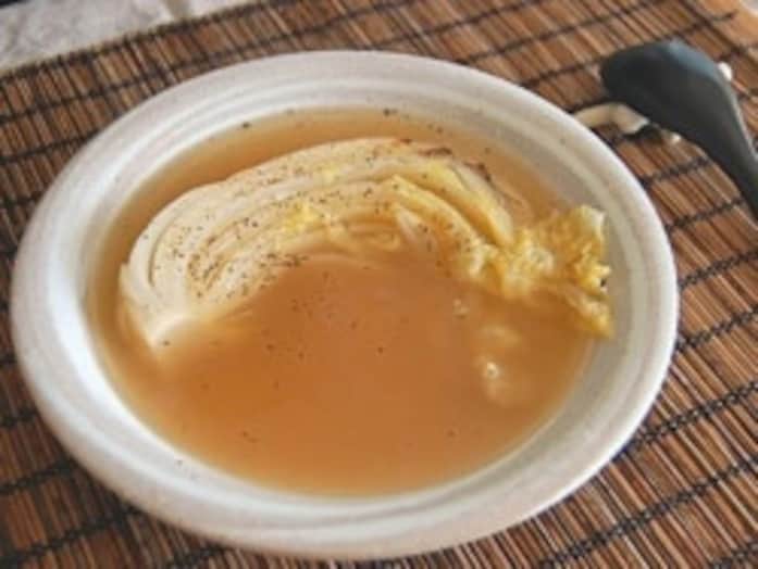 まるごと白菜のガーリックスープレシピ……優しい味わい！